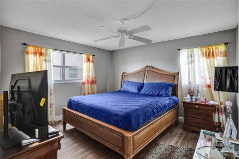 Condo in Sunrise, Florida, 2 bedrooms  № 810880 - photo 21