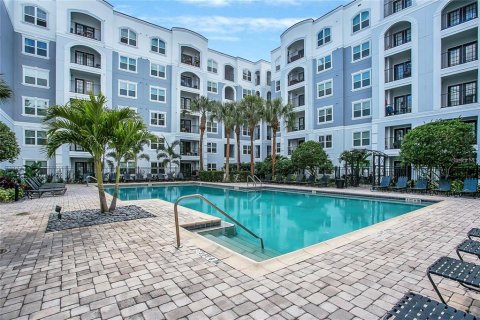 Condominio en venta en Orlando, Florida, 1 dormitorio, 61.97 m2 № 813510 - foto 2