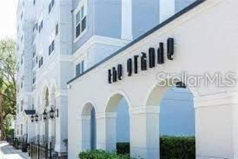 Condominio en venta en Orlando, Florida, 1 dormitorio, 61.97 m2 № 813510 - foto 1