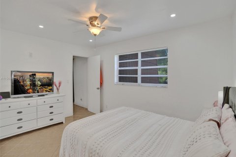 Condo in Boca Raton, Florida, 1 bedroom  № 1117161 - photo 12