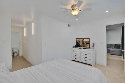 Condo in Boca Raton, Florida, 1 bedroom  № 1117161 - photo 11