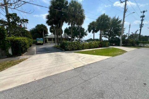 Commercial property in Boynton Beach, Florida № 1117902 - photo 2