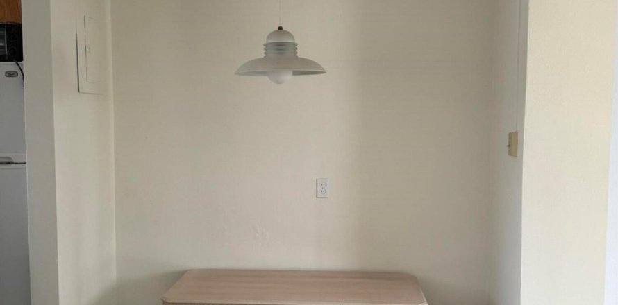 Condo in Lake Worth, Florida, 1 bedroom  № 1117943