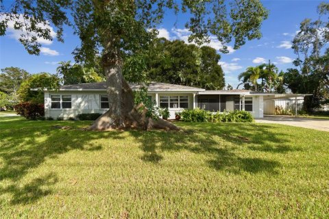 Casa en venta en Saint Petersburg, Florida, 3 dormitorios, 164.34 m2 № 1384738 - foto 6