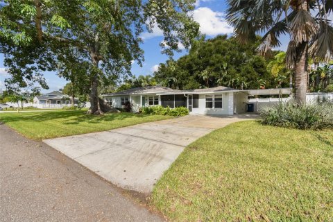 Casa en venta en Saint Petersburg, Florida, 3 dormitorios, 164.34 m2 № 1384738 - foto 5