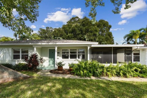 Casa en venta en Saint Petersburg, Florida, 3 dormitorios, 164.34 m2 № 1384738 - foto 14