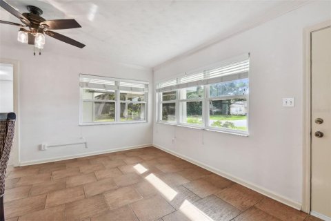 Casa en venta en Saint Petersburg, Florida, 3 dormitorios, 164.34 m2 № 1384738 - foto 28