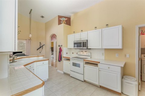 Villa ou maison à vendre à Kissimmee, Floride: 3 chambres, 141.3 m2 № 1383391 - photo 12