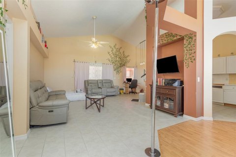 Villa ou maison à vendre à Kissimmee, Floride: 3 chambres, 141.3 m2 № 1383391 - photo 6