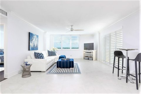 Condo in West Palm Beach, Florida, 1 bedroom  № 1133014 - photo 18