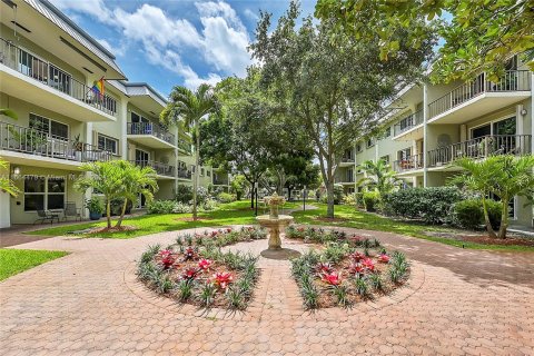 Copropriété à vendre à Wilton Manors, Floride: 2 chambres, 92.9 m2 № 1375778 - photo 1