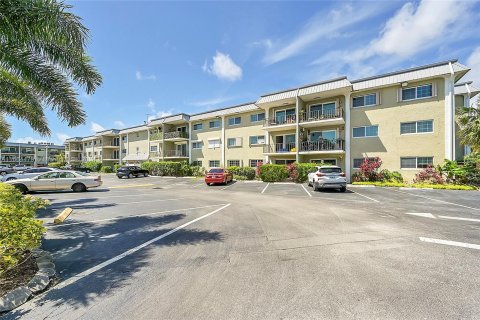 Copropriété à vendre à Wilton Manors, Floride: 2 chambres, 92.9 m2 № 1375778 - photo 3