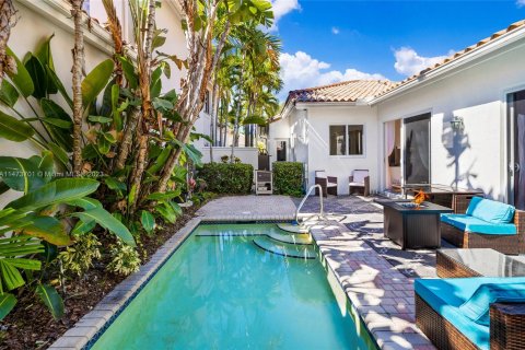 Villa ou maison à vendre à Hollywood, Floride: 3 chambres, 145.02 m2 № 783766 - photo 3