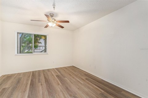 Condominio en alquiler en Saint Petersburg, Florida, 2 dormitorios, 95.5 m2 № 1287529 - foto 13