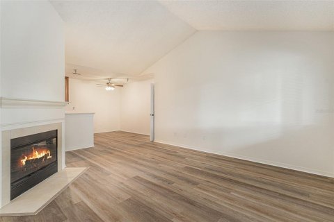 Condo in Saint Petersburg, Florida, 2 bedrooms  № 1287529 - photo 3