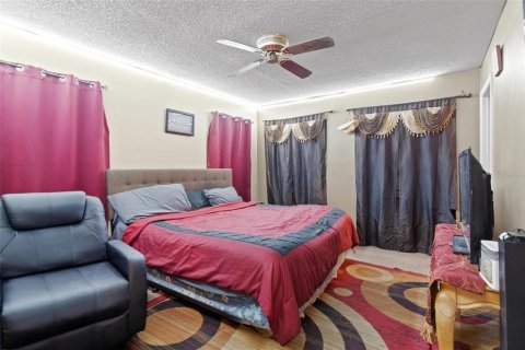Duplex in Leesburg, Florida 2 bedrooms, 86.68 sq.m. № 1147782 - photo 15
