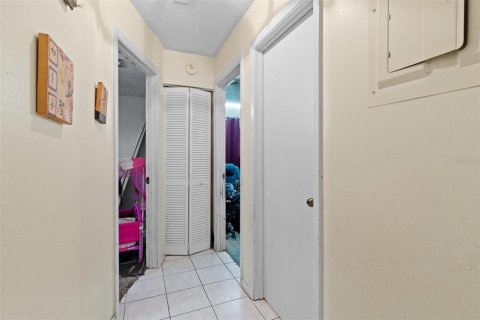 Duplex in Leesburg, Florida 2 bedrooms, 86.68 sq.m. № 1147782 - photo 14