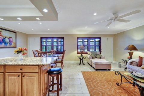 Condo in Fort Lauderdale, Florida, 2 bedrooms  № 1207569 - photo 13