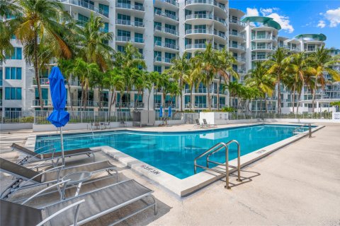 Condo in Aventura, Florida, 3 bedrooms  № 1146121 - photo 13