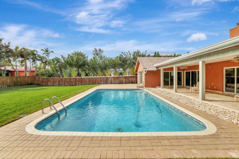 Villa ou maison à vendre à Lauderdale-by-the-Sea, Floride: 3 chambres, 253.53 m2 № 893254 - photo 19