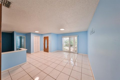 Villa ou maison à vendre à Valrico, Floride: 4 chambres, 190.73 m2 № 1340885 - photo 10