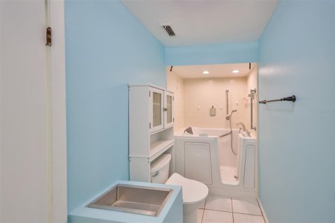 Casa en venta en Valrico, Florida, 4 dormitorios, 190.73 m2 № 1340885 - foto 24