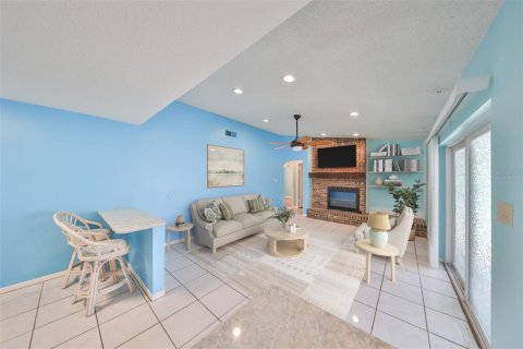 Villa ou maison à vendre à Valrico, Floride: 4 chambres, 190.73 m2 № 1340885 - photo 3