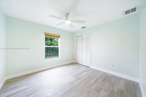 Casa en venta en Cape Coral, Florida, 4 dormitorios, 265.24 m2 № 993535 - foto 20