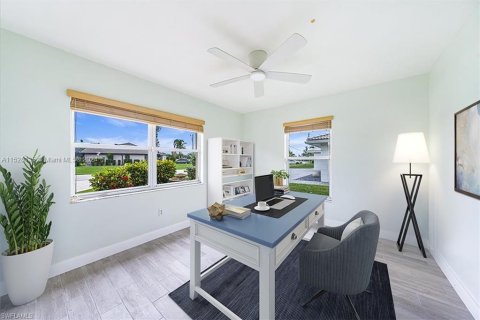 Casa en venta en Cape Coral, Florida, 4 dormitorios, 265.24 m2 № 993535 - foto 22