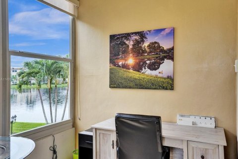 Condominio en venta en Lauderdale Lakes, Florida, 2 dormitorios, 87.7 m2 № 869724 - foto 26