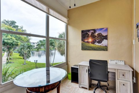 Condominio en venta en Lauderdale Lakes, Florida, 2 dormitorios, 87.7 m2 № 869724 - foto 27