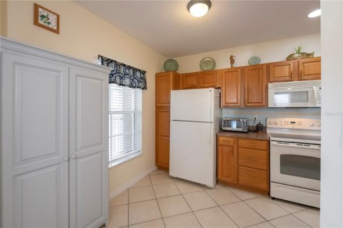 Condo in Punta Gorda, Florida, 2 bedrooms  № 1109157 - photo 8