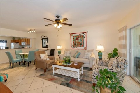 Condo in Punta Gorda, Florida, 2 bedrooms  № 1109157 - photo 4