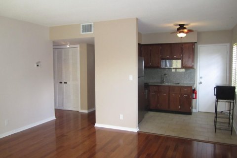 Condo in Oakland Park, Florida, 2 bedrooms  № 839721 - photo 15