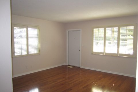 Condo in Oakland Park, Florida, 2 bedrooms  № 839721 - photo 20