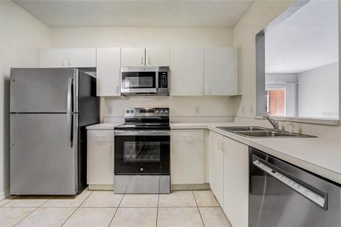 Condominio en venta en Orlando, Florida, 3 dormitorios, 111.48 m2 № 1427743 - foto 15