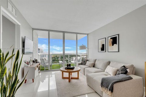 Copropriété à vendre à Miami, Floride: 1 chambre, 62.24 m2 № 1235567 - photo 1