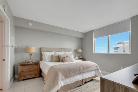 Condo in Miami, Florida, 1 bedroom  № 1235567 - photo 8