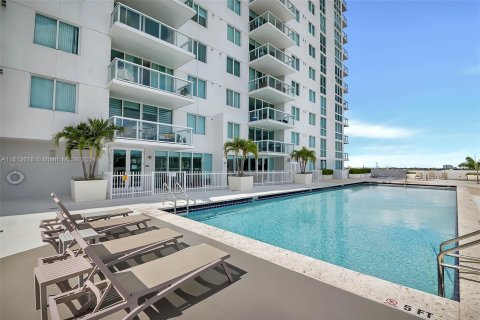 Condo in Miami, Florida, 1 bedroom  № 1235567 - photo 21