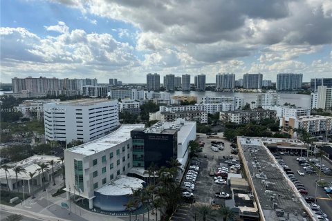 Copropriété à vendre à Sunny Isles Beach, Floride: 51.19 m2 № 1235666 - photo 3