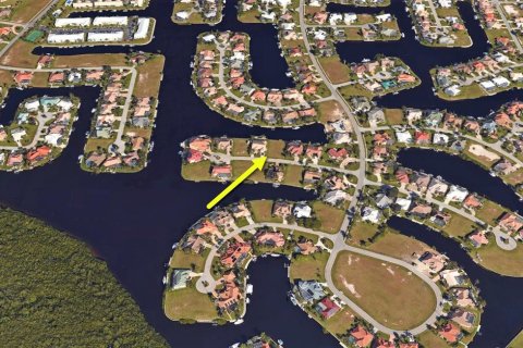 Terrain à vendre à Punta Gorda, Floride № 921358 - photo 8
