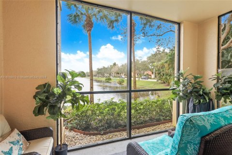 Condominio en venta en Palm Beach Gardens, Florida, 1 dormitorio, 76.09 m2 № 1237423 - foto 1