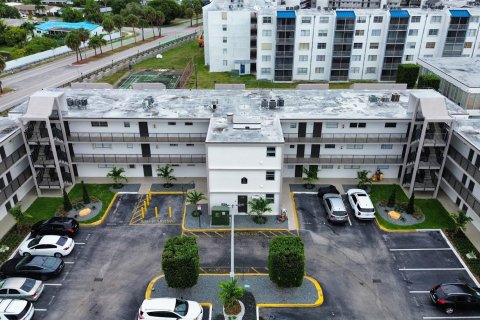 Condominio en venta en Miami, Florida, 1 dormitorio, 67.35 m2 № 1186243 - foto 19