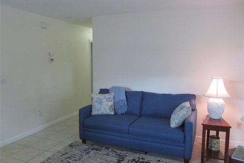 Condo in Venice, Florida, 2 bedrooms  № 1377926 - photo 4