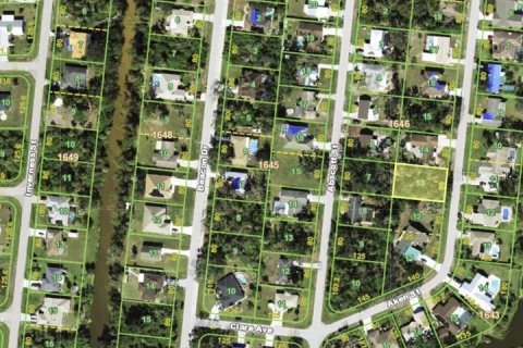 Terreno en venta en Port Charlotte, Florida № 1277478 - foto 1