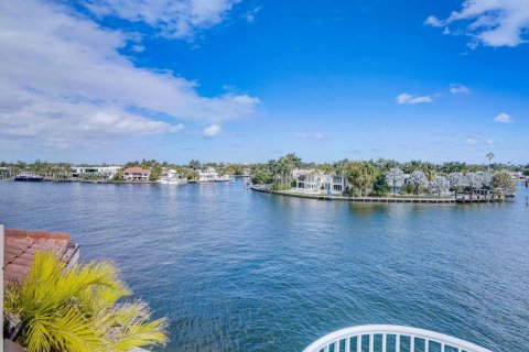 Condo in Aventura, Florida, 2 bedrooms  № 1206172 - photo 28