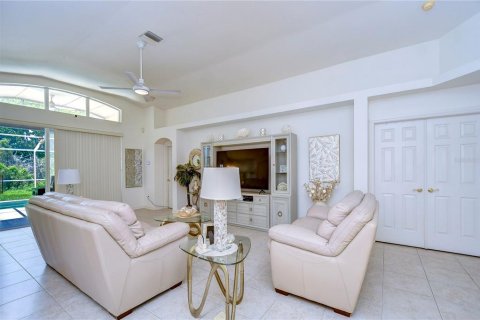 Villa ou maison à vendre à Tampa, Floride: 4 chambres, 190.26 m2 № 1336158 - photo 28