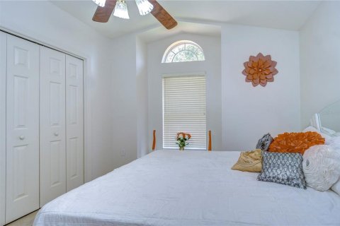 Casa en venta en Tampa, Florida, 4 dormitorios, 190.26 m2 № 1336158 - foto 8