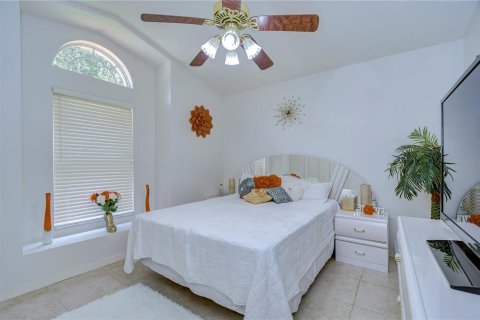 Casa en venta en Tampa, Florida, 4 dormitorios, 190.26 m2 № 1336158 - foto 7