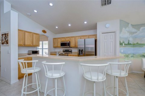 Casa en venta en Tampa, Florida, 4 dormitorios, 190.26 m2 № 1336158 - foto 19